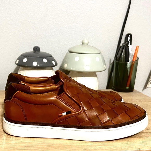 Allen Edmonds Brown Leather Loafers with White Sole